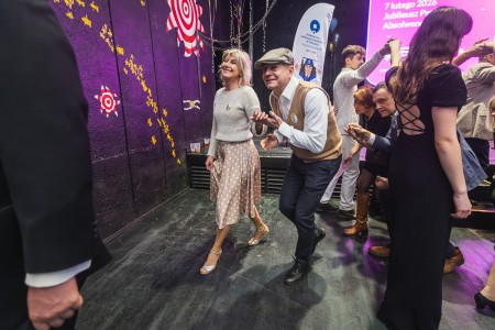 Absolwenckie potupaje na UMK [fot. Szymon Zdziebło]